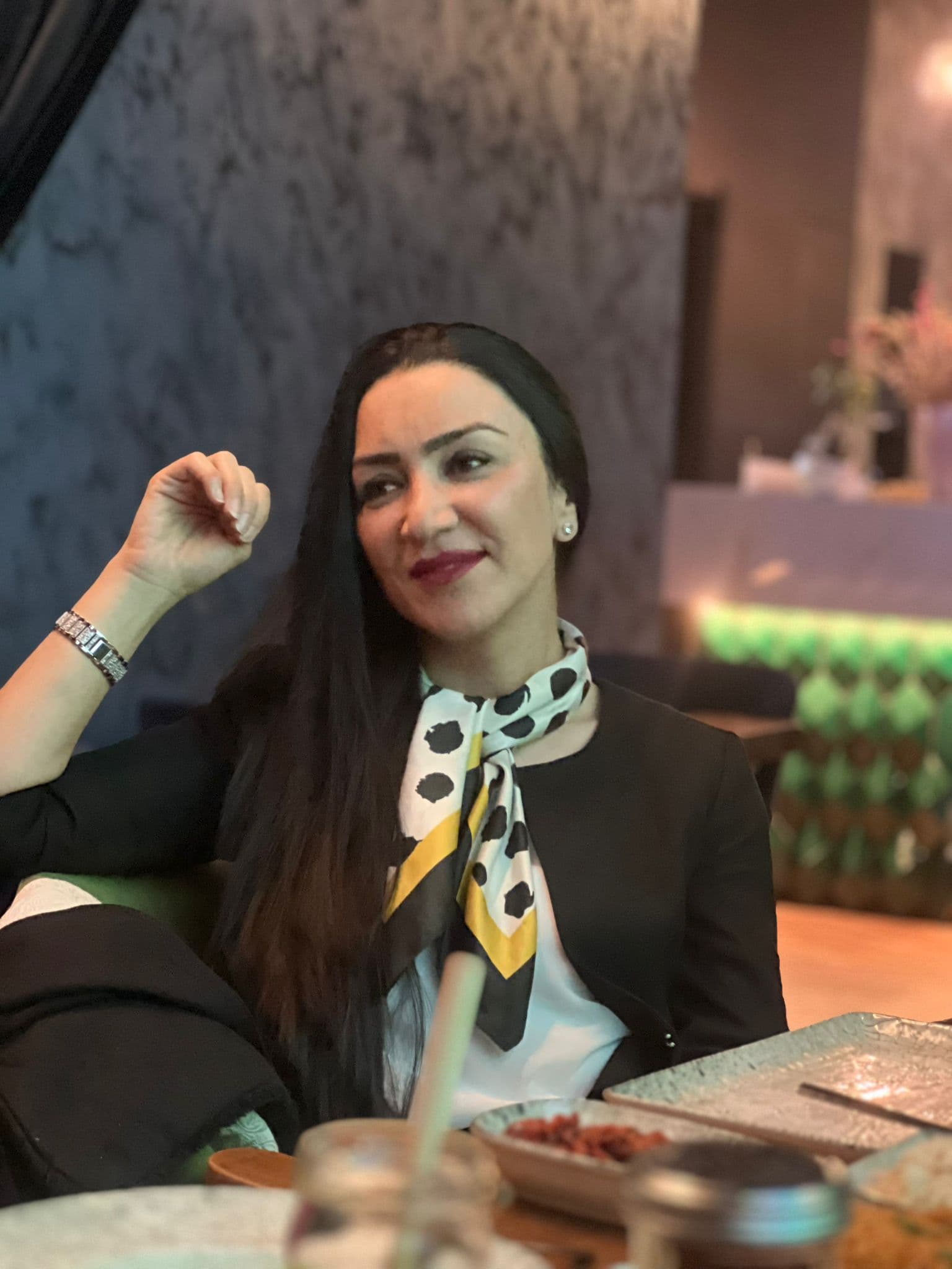 Bahareh Moeini – öffentlich bestellte und beeidigte Übersetzerin und Dolmetscherin